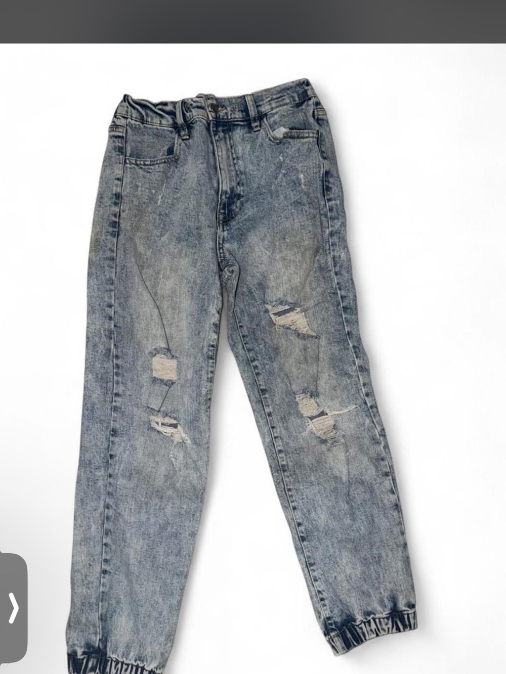 Celebrity Pink Washed blue denim Distressed women’s Relaxed Jeans